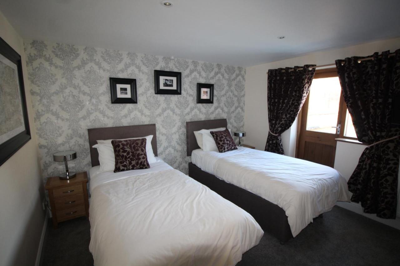 The Clothiers Arms Otel Stroud  Dış mekan fotoğraf